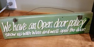 lot 287 image: Fun Wall Decor