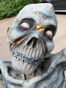 lot 63 image: Halloween Decorations