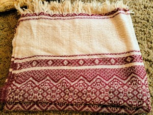 lot 295 image: Linens
