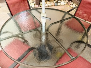 lot 297 image: Patio And Umbrella Set