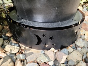lot 83 image: Large Black Metal Cauldron Planter