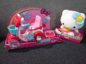 2 Hello Kitty Items W2...