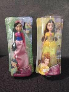 2 Disney Princess Dolls W2...