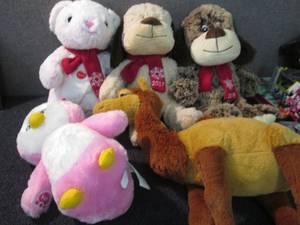 5 Assorted Plush Animals W4...