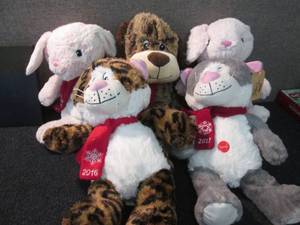 5 Assorted Plush Animals W4...