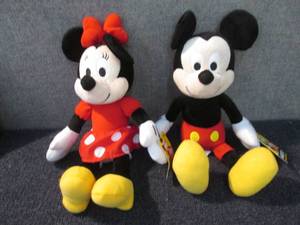 Mickey & Minnie Mouse W3...