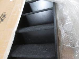 Carpeted Pet Stairs open box return...