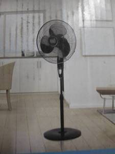 Black & Decker 16 inch Stand Fan op...