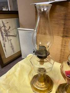 lot 28 image: 2 Gold Base Oil Lanterns