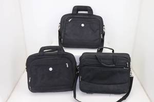 lot 18 image: (3) Laptop briefcases