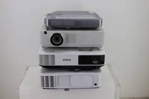 lot 35 image: Misc non working Projectors