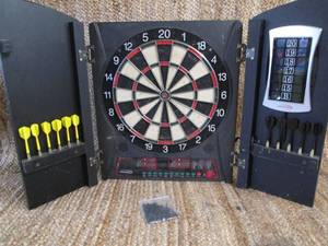 lot 28 image: Halex Electronic Dart Board Game Wi...