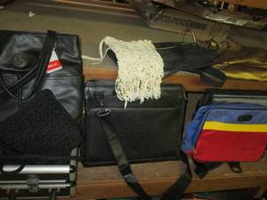 lot 43 image: Purses Relic (NWT), Carry Cases, L...