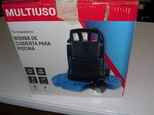 lot 67 image: Utilitech Plug-In Pool Cover Pump Cord GFCI trips, Retails $138-Open Box