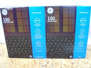 lot 27 image: GE String-A-Long 6-ft x 4-ft Constant White Incandescent Mini Plug-In Christmas Net Lights SKU1295959 Retails $14.98 Qty (2)-New