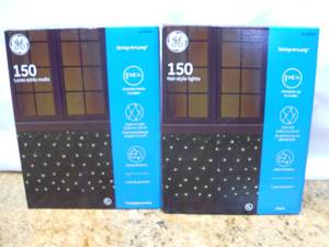 lot 26 image: GE String-A-Long 6-ft x 4-ft Constant White Incandescent Mini Plug-In Christmas Net Lights SKU1295959 Retails $14.98 Qty (2)-New