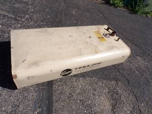 lot 68 image: Metal Tempo LONG Cruise Fuel Tank Marine Gas Tank