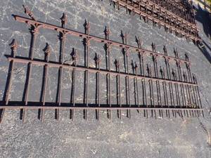 lot 54 image: Antique Vintage Ornate Wrought Iron Fence