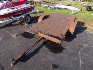 lot 3 image: 4 x 8 Tilt Bed Steel Trailer
