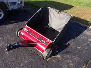 lot 83 image: 30 Lawn Sweeper