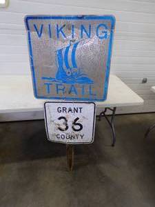 lot 86 image: Viking Trail and Grant 36 County Signs with post