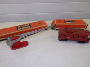lot 11 image: Vintage Lionel  Caboose #6257 and Automatic Crossing Gate #152