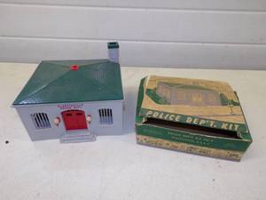 lot 16 image: Vintage Plasticville Train Police Dept with Box