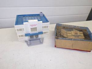 lot 19 image: Vintage Plasticville Hospital