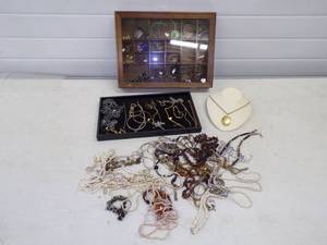 lot 125 image: Costume Jewelry Lot with Case and Stand