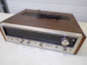 lot 166 image: Vintage Pioneer Stereo Receiver model SX -636 Powers up needs new volume knob