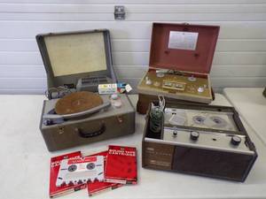 lot 168 image: Vintage lot of Electronics Sound View Tapeomatic, RCA Victor