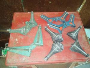 6 word working clamps corners.