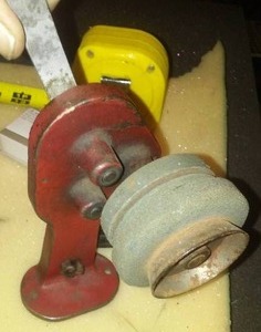 Hand crank honing stone & more. Big Lot.