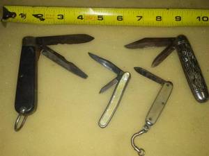 4 pocketknife knives, jack knife.