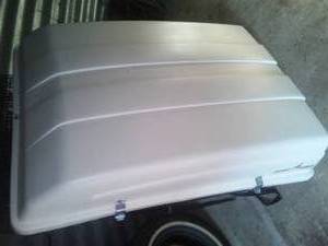 Road Runner Cartop carrier, Like new