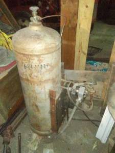 Tank and attached motor.