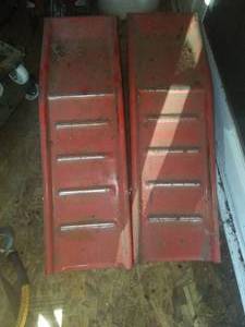 lot 48 image: Vehicle Ramps (2)