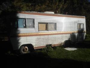 lot 3 image: 1973 Dodge Coachmen Motorhome 440. Starts Great, Runs and Drives.