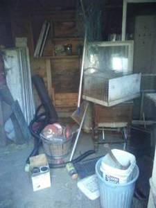 lot 98 image: Barn Silo Room Contents.