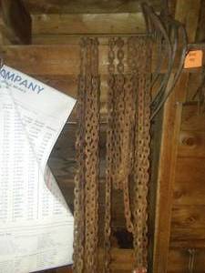 lot 102 image: Vintage Chains, Gopher Traps and more.