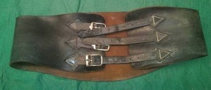 lot 201 image: Wide, 3 Buckle Leather Accessory Belt.