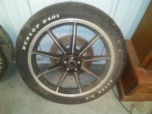 lot 208 image: Dunlop D401 HDM Sportster Tire and Rim