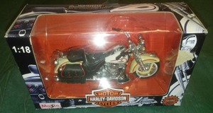 lot 216 image: HARLEY DAVIDSON 118 Scale 1997 Maisto.