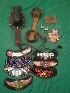 lot 258 image: Beer Holders, HARLEY DAVIDSON Patches and more.
