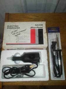 lot 282 image: NEW Soldering Iron and used engraver