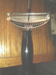 lot 325 image: Husky Toque Wrench and more.