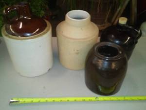 lot 352 image: Variety Vintage Crock Ware.