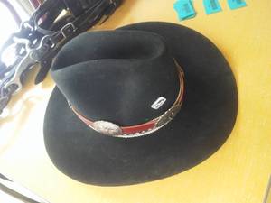 lot 390 image: Boyds Beaver Cowboy Hat