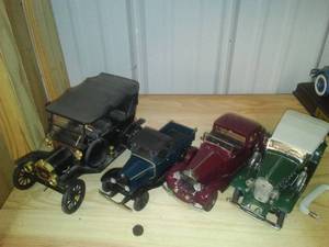 lot 452 image: Diecast Metal Cars (4) 125 and 118 Scale.