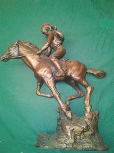 lot 510 image: Austin Lightings Mistress Sculpture.